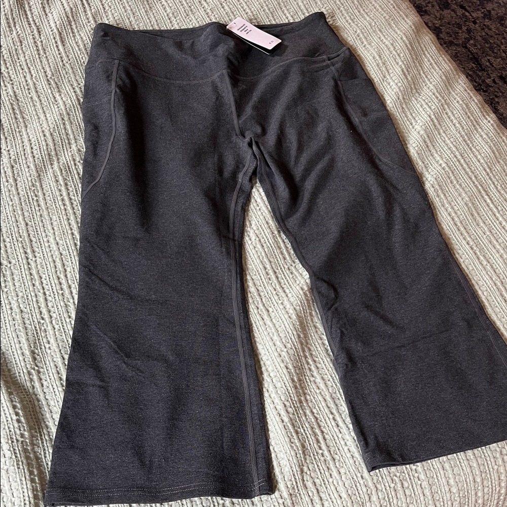 Baleaf Women's Charcoal Wide-Leg cropped leggings